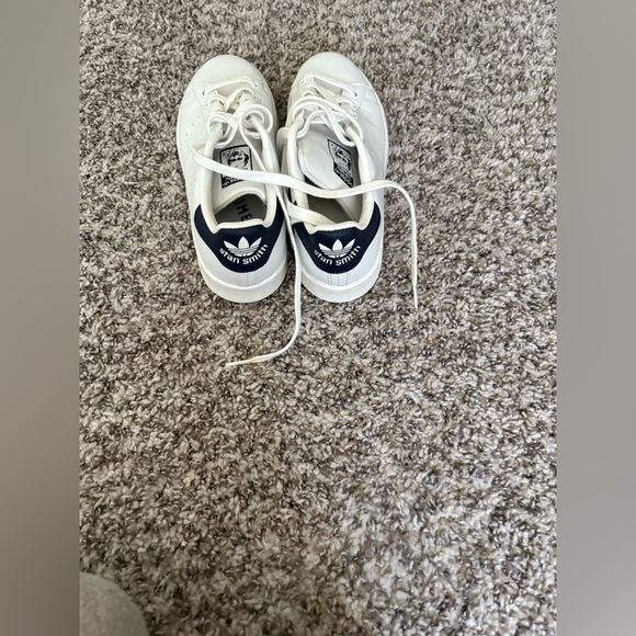 Adidas Women's Classic White Sneakers - Picture 3 of 4